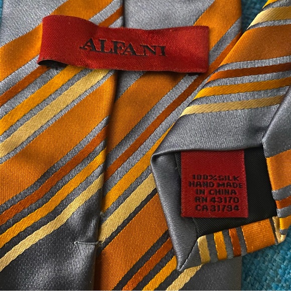 Alfani Diagonal Stripe Silk Tie - Picture 4 of 4